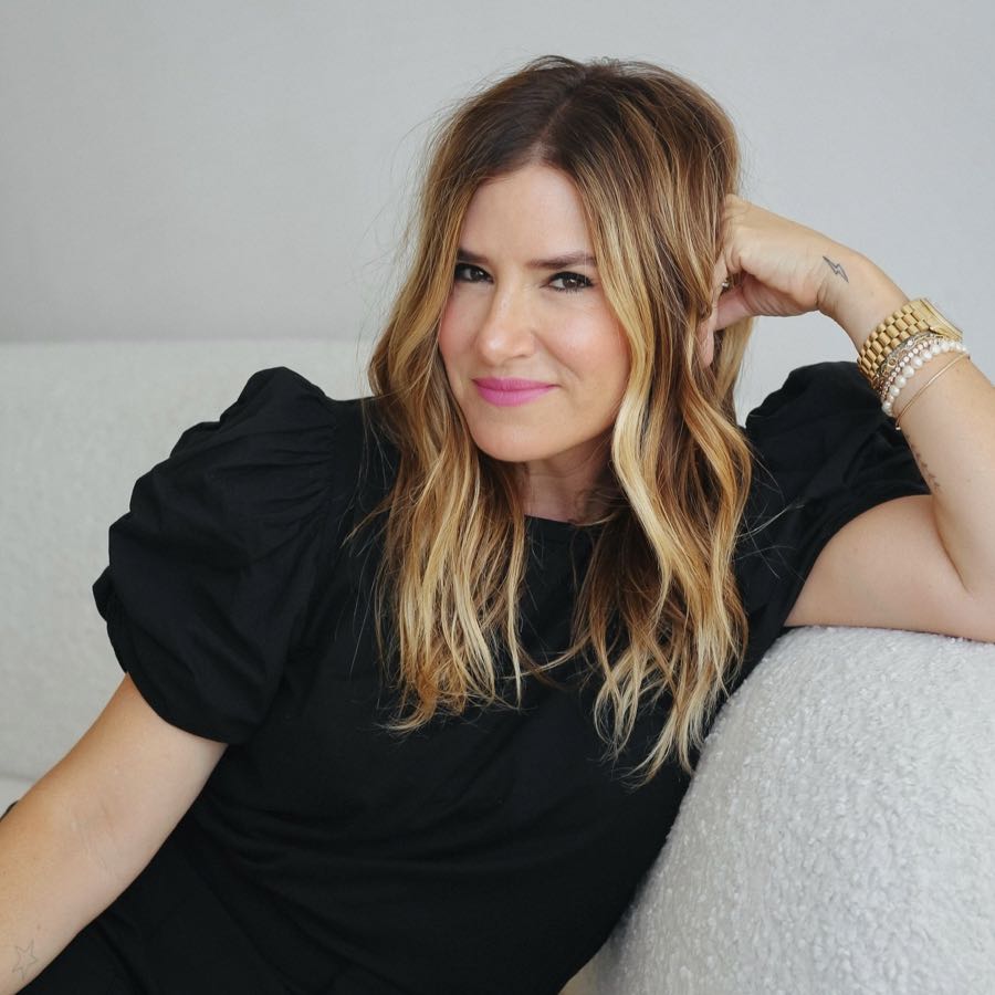 Alli Webb - Founder of Drybar (sold for $255M) Shark Tank Judge, NYT/USA Today Best Selling Author, Advisor